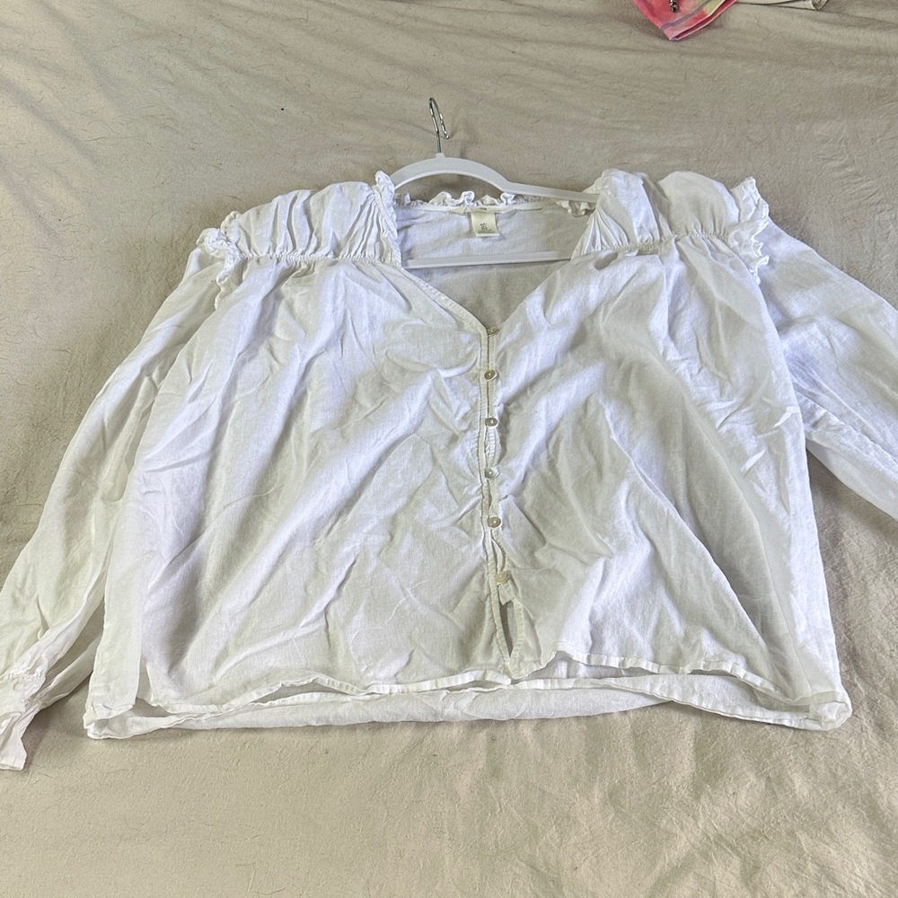 H&M White Off-Shoulder Blouse